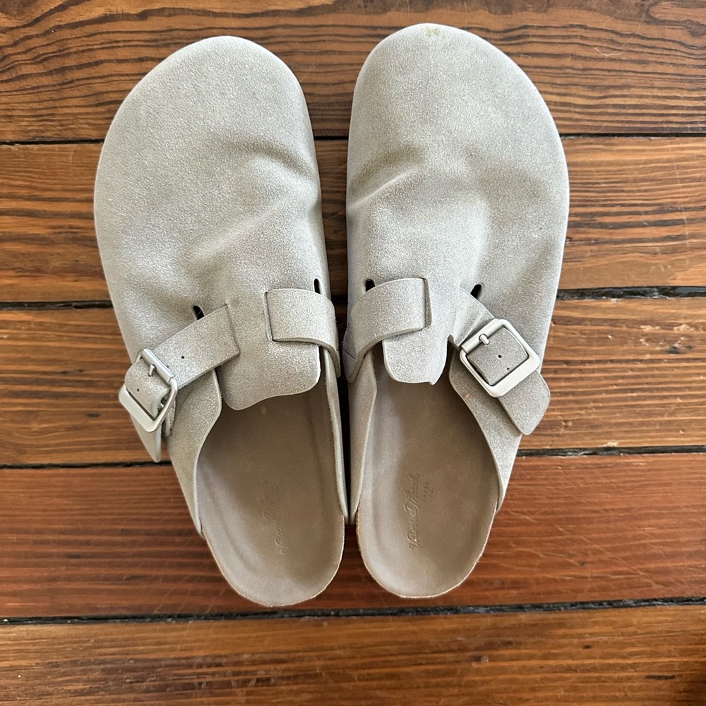 Universal Thread Beige Mules - only worn once maybe twice